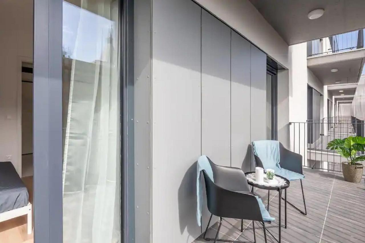 Brand New Modern Apartment-2 Rooms-Balcony-Garage Budapest Esterno foto